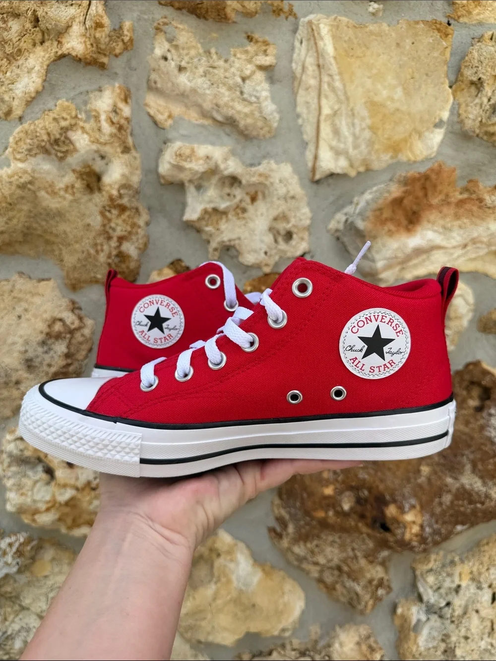 Converse CTAS sneakers Malden st mid youth 6 women’s 8